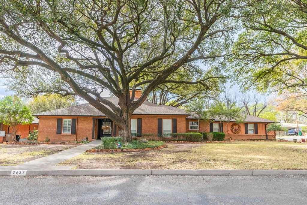 2627 Live Oak St Property Photo 1