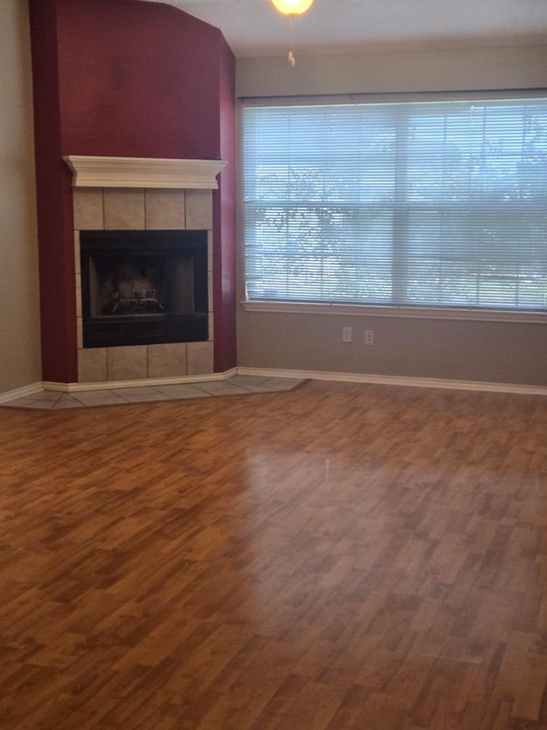 1714 Cordell Dr Property Photo 3