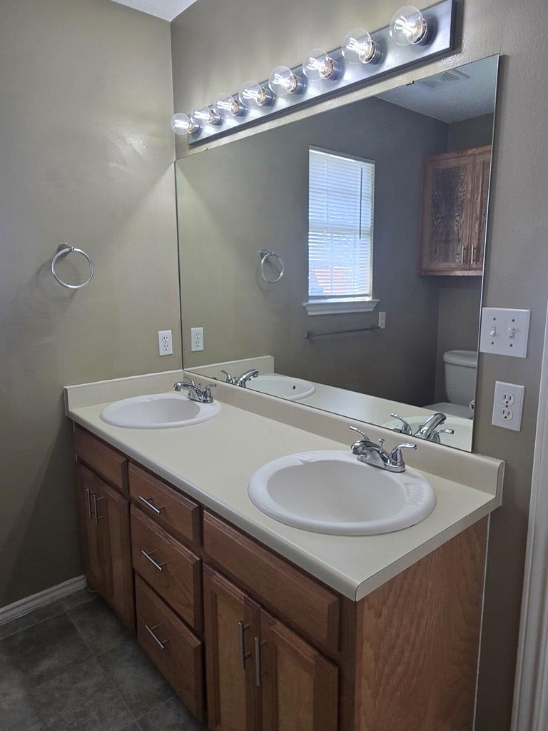 1714 Cordell Dr Property Photo 10