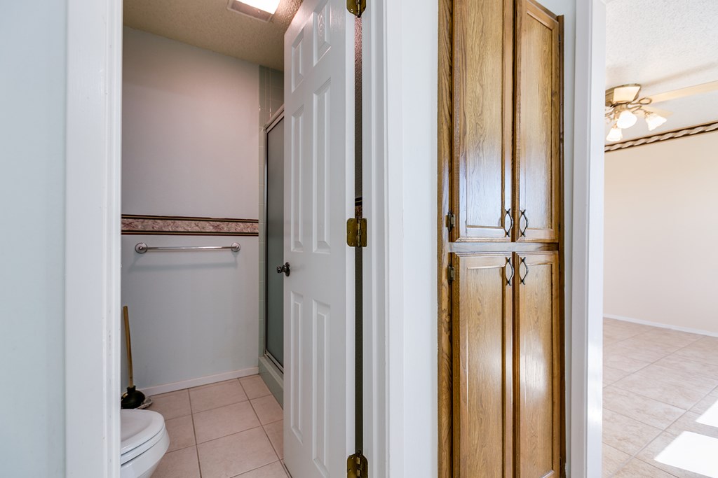 261 Edinburgh Rd Property Photo 22
