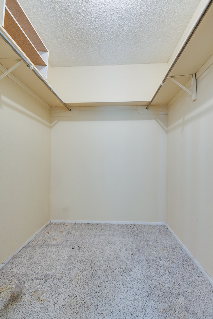 261 Edinburgh Rd Property Photo 24