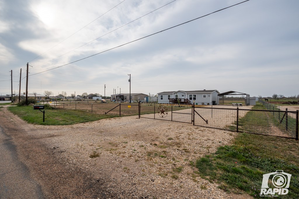 7909 W Grape Creek Rd Property Photo 5