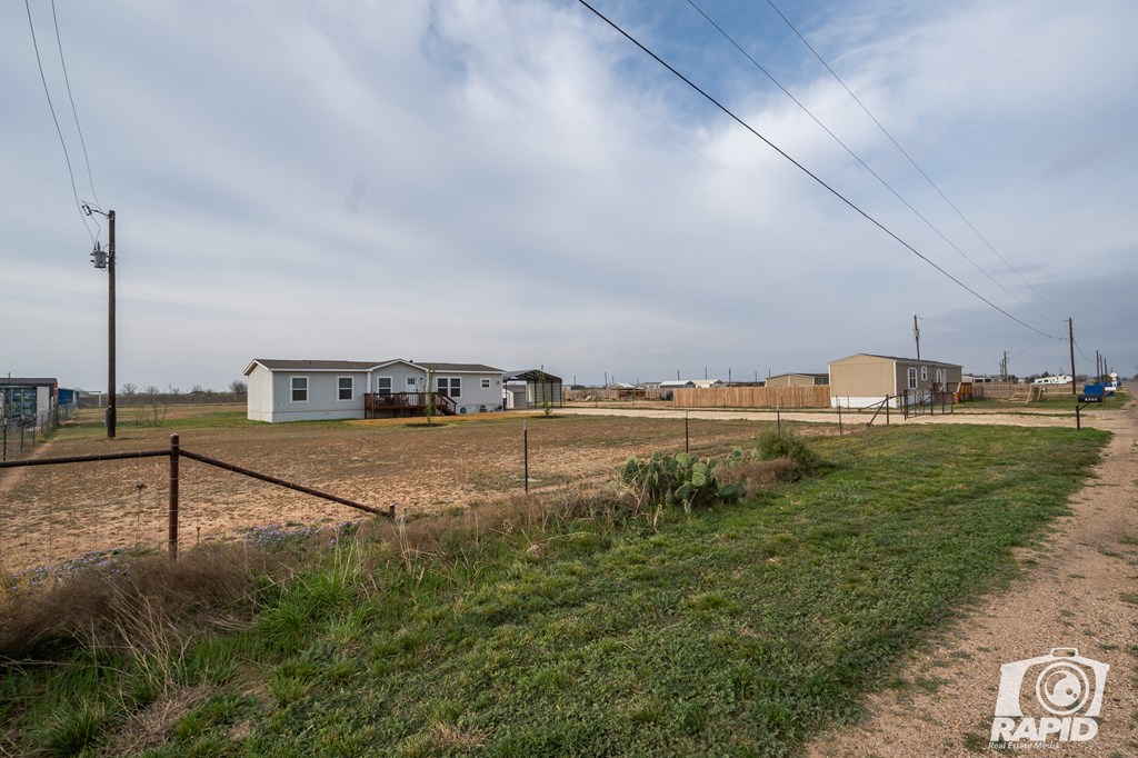 7909 W Grape Creek Rd Property Photo 7
