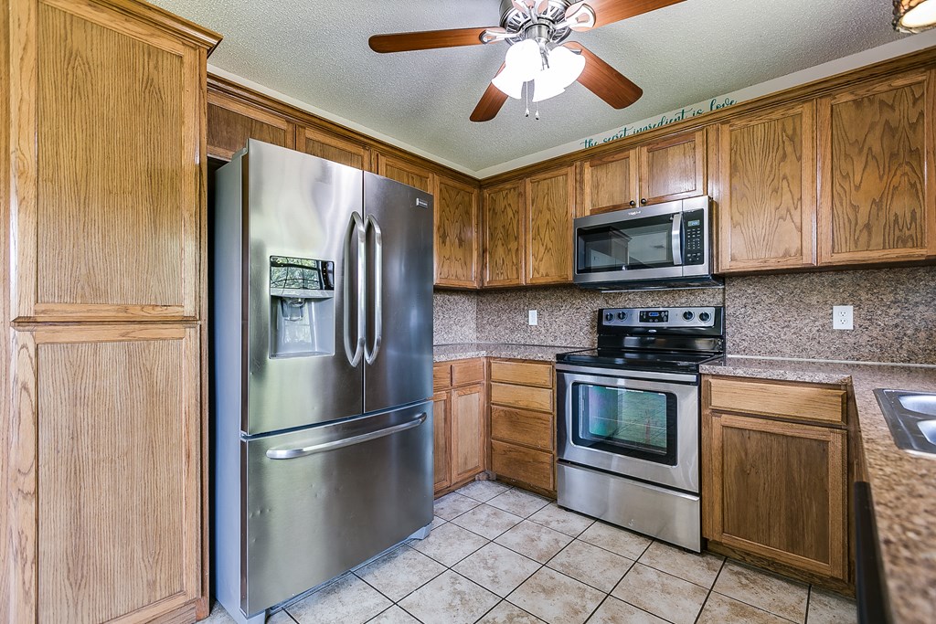 2833 Selman Dr Property Photo 12