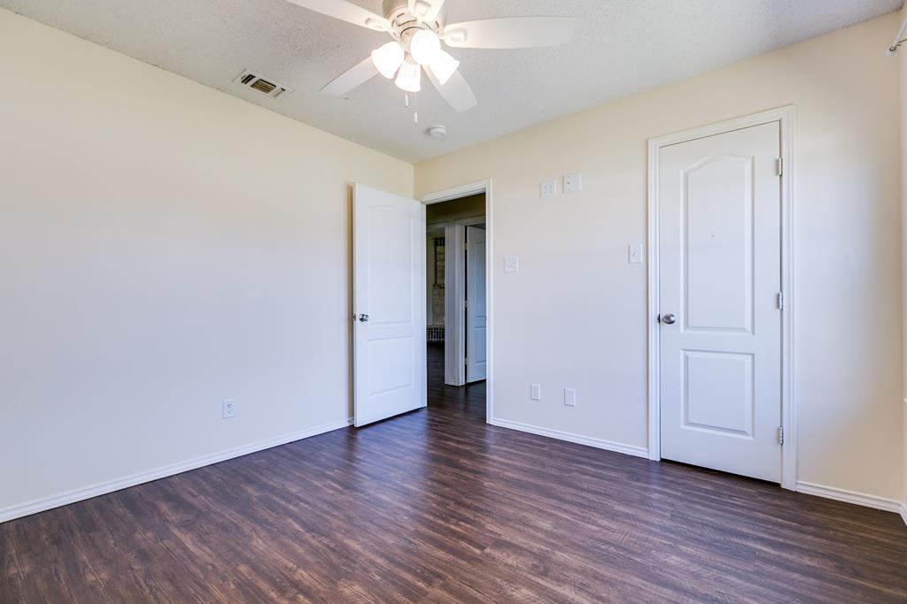 2833 Selman Dr Property Photo 22