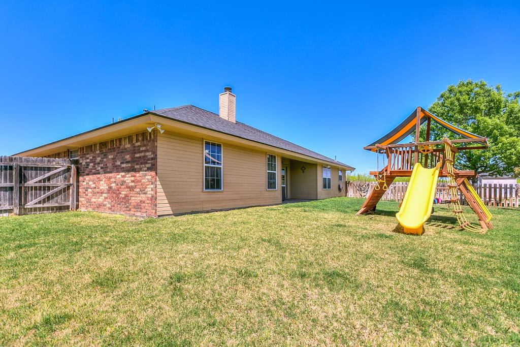 2833 Selman Dr Property Photo 27