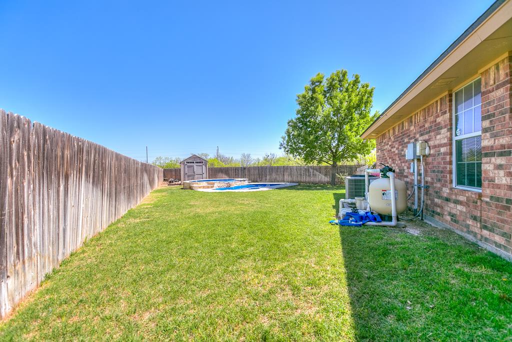 2833 Selman Dr Property Photo 29