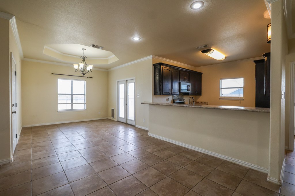 102 Dove Dr Property Photo 3