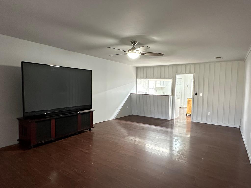 213 S Garrett St Property Photo 12