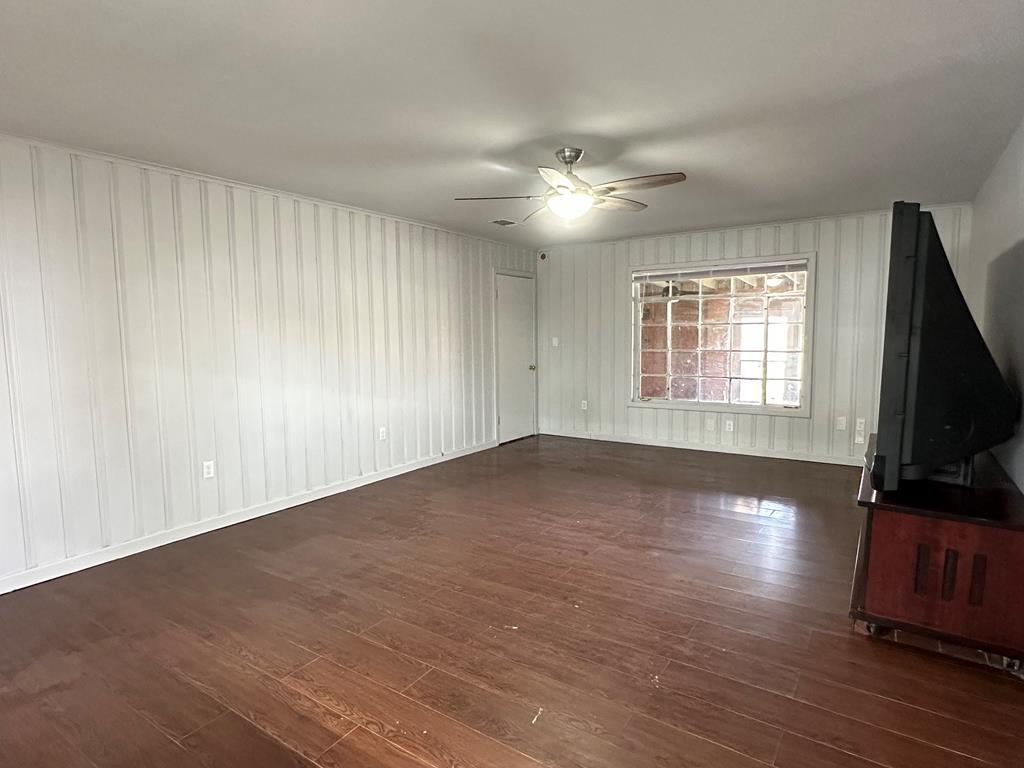 213 S Garrett St Property Photo 13