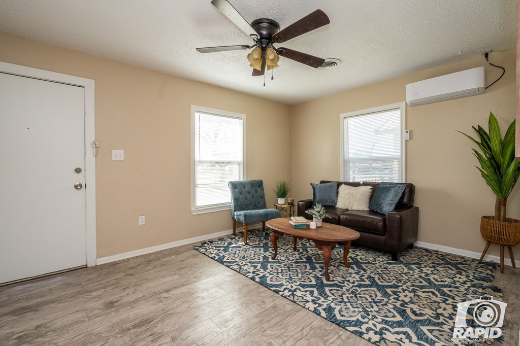2526 Abilene St Property Photo 6