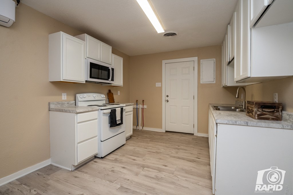 2526 Abilene St Property Photo 7