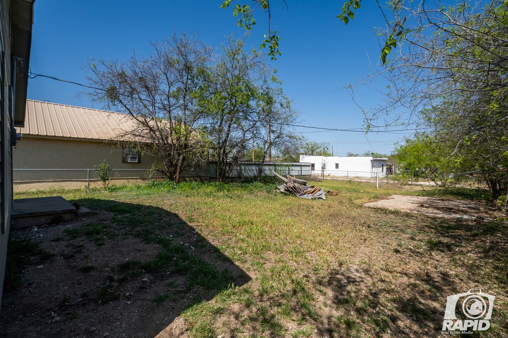 2526 Abilene St Property Photo 17