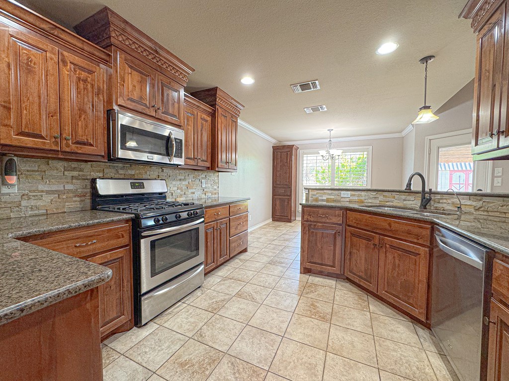 6001 Averill Way Property Photo 7