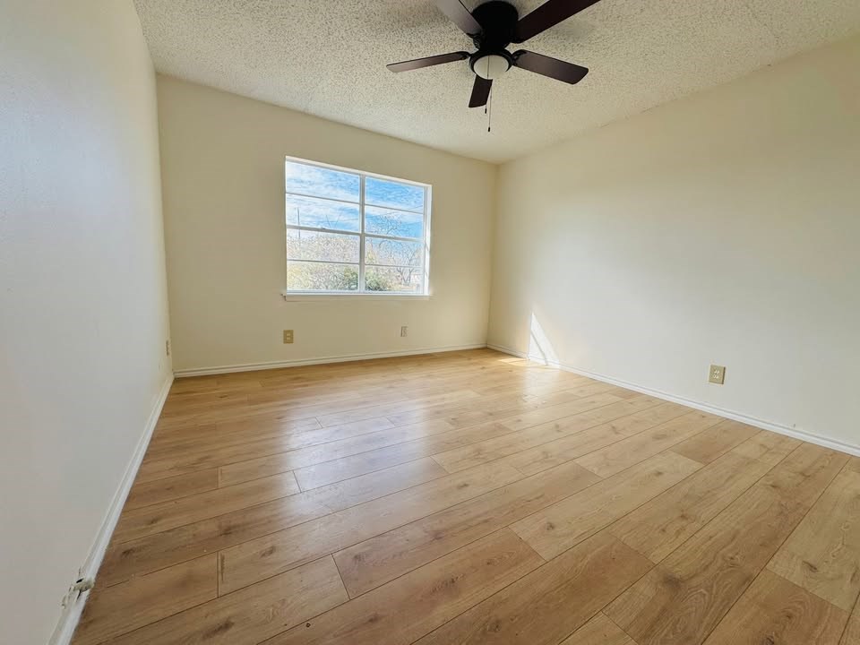 3502 Grape Creek Rd Property Photo 4