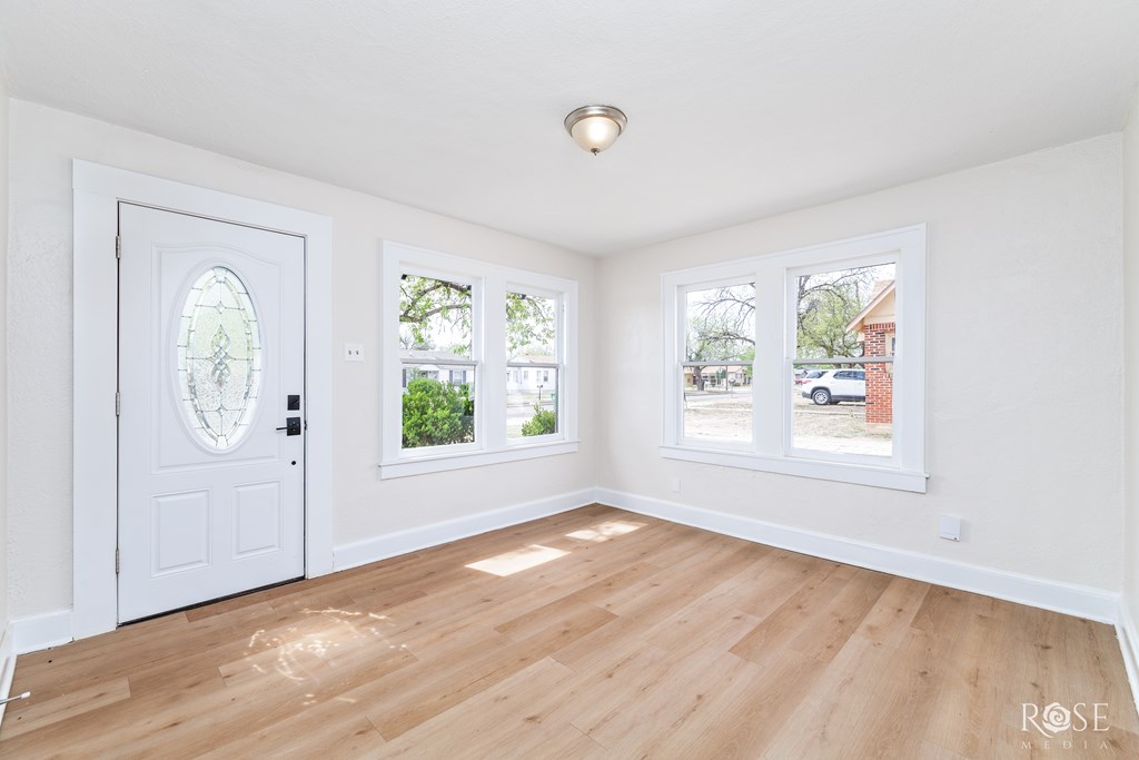 2260 North St Property Photo 5