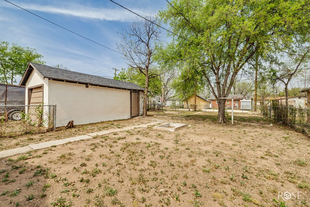 2260 North St Property Photo 20