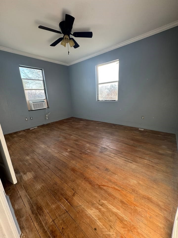 318 Montague Ave Property Photo 4