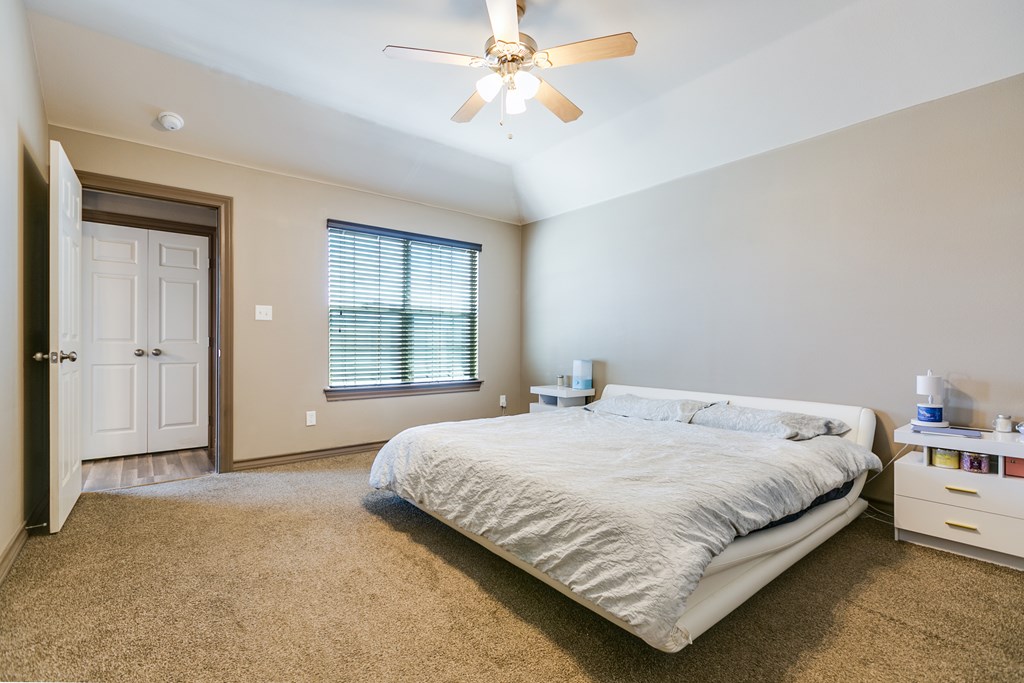 1226 Daniel St Property Photo 14