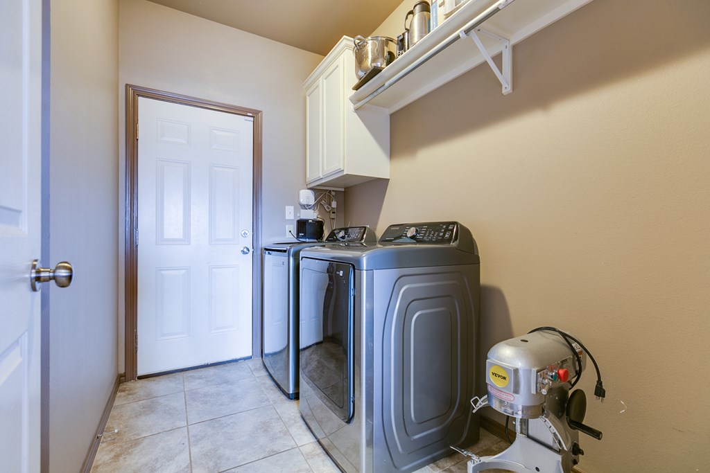 1226 Daniel St Property Photo 24
