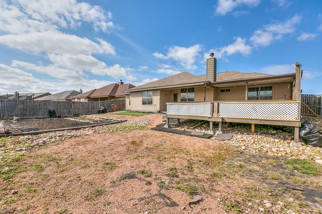 1226 Daniel St Property Photo 28