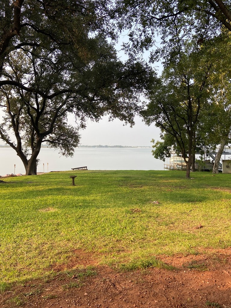 1911 Beaty Road Property Photo 1
