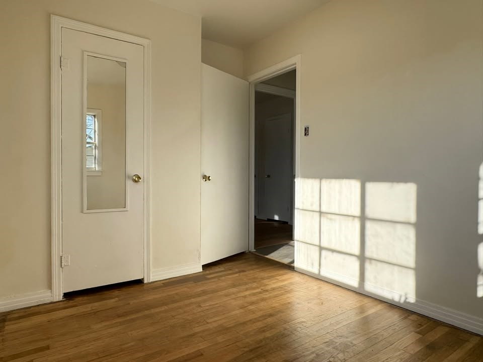 2102 Webster Ave Property Photo 13