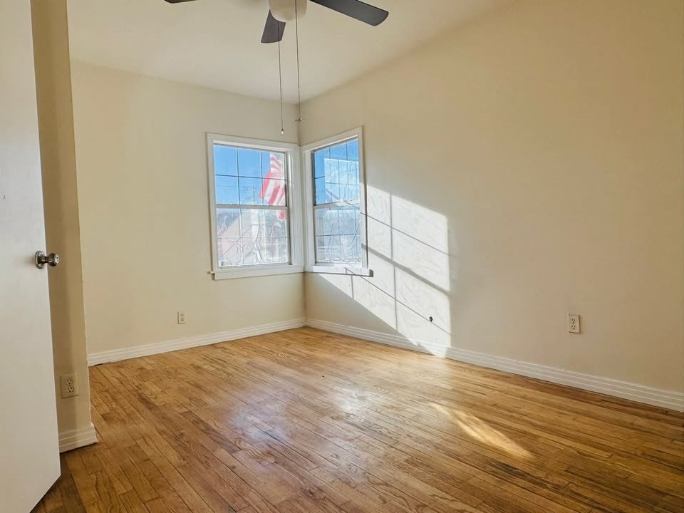 2102 Webster Avenue Property Photo 9