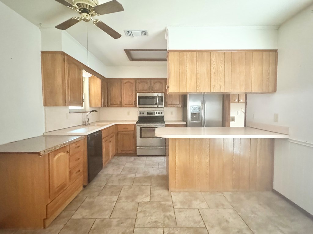 3610 High Meadow Dr Property Photo 5