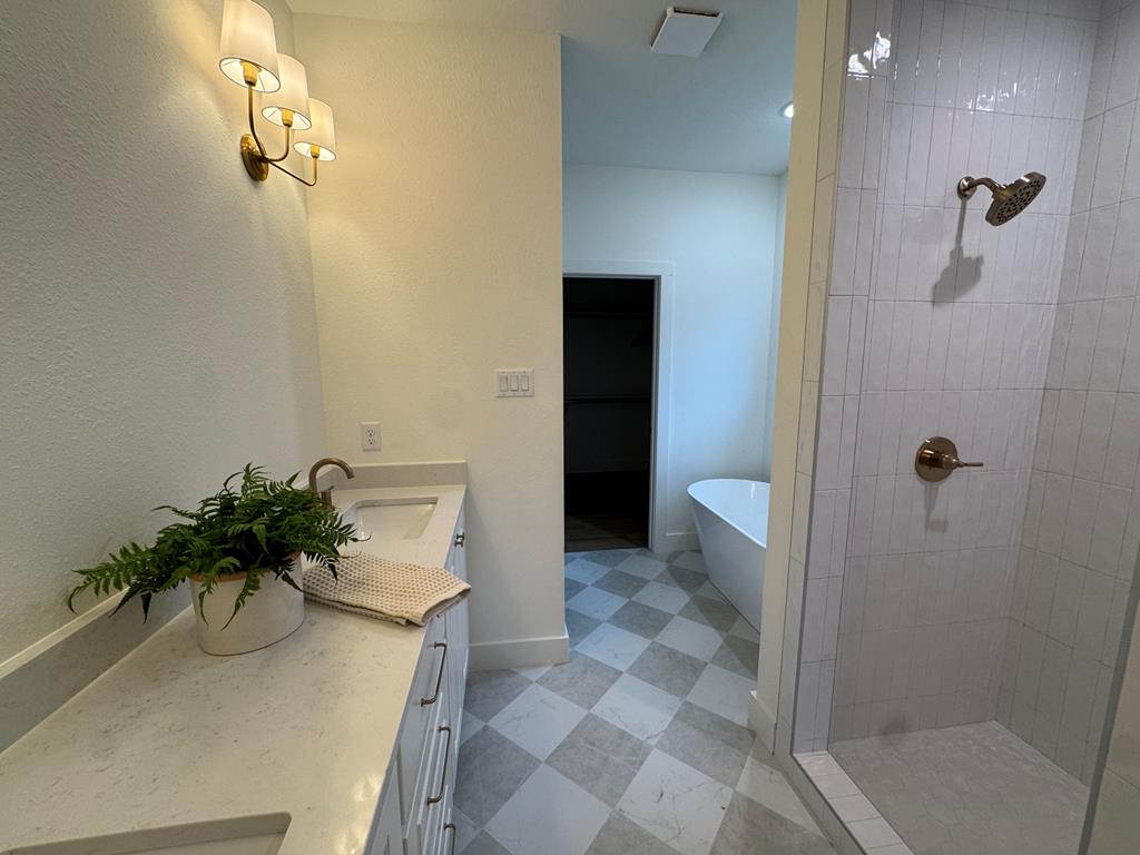 3606 Clearview Dr Property Photo 5