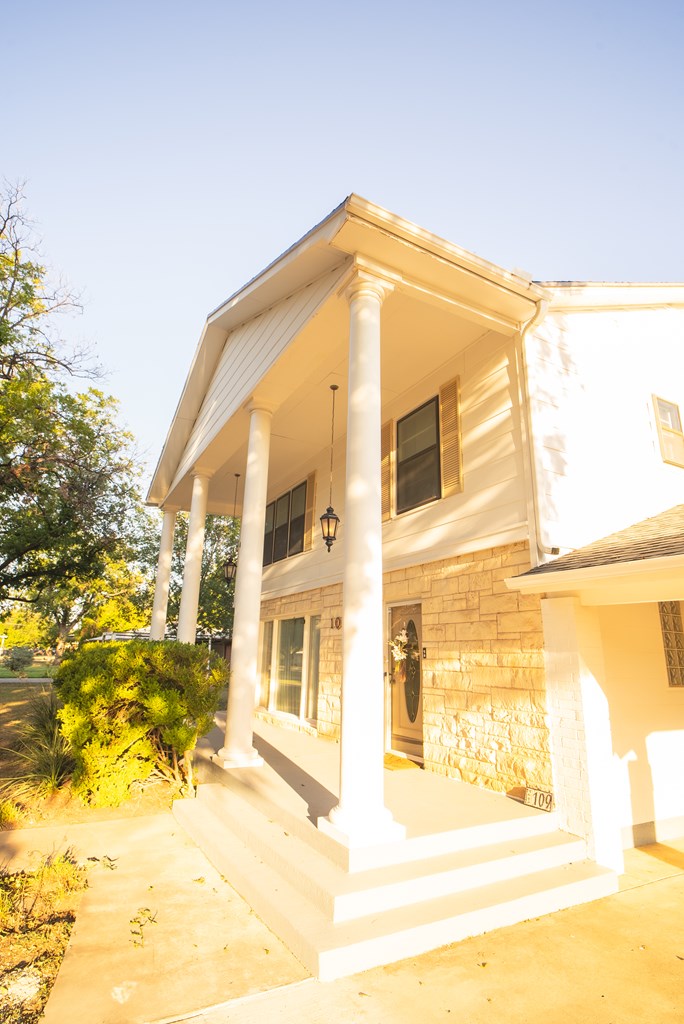 109 Churchill Blvd Property Photo 4