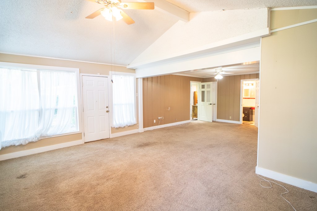 109 Churchill Blvd Property Photo 14