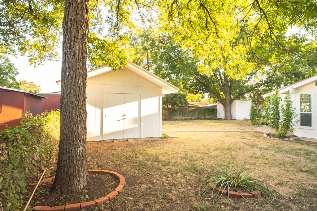 109 Churchill Blvd Property Photo 70