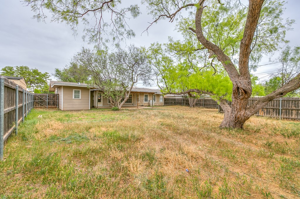 2607 Dena Dr Property Photo 30