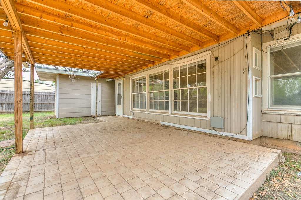 2607 Dena Dr Property Photo 32