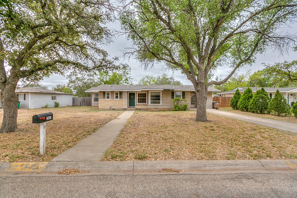 2607 Dena Dr Property Photo 33