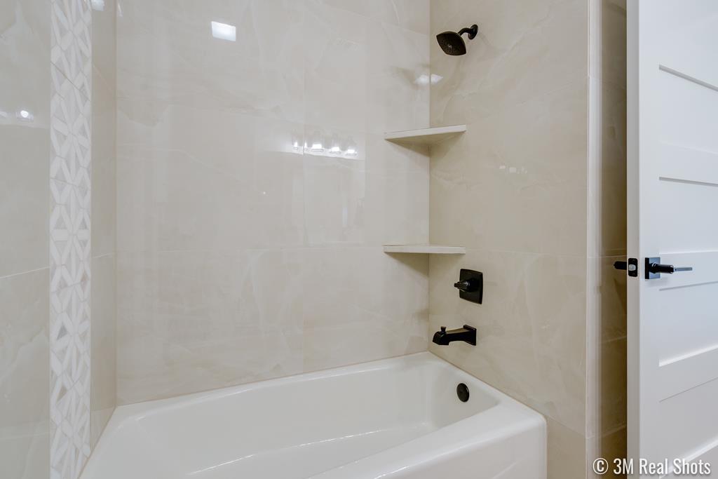 5182 Enclave Ct Property Photo 27