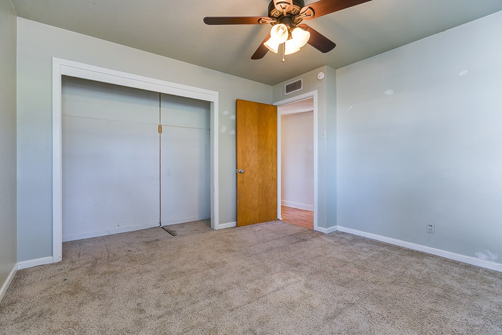 2473 Princeton Ave Property Photo 19