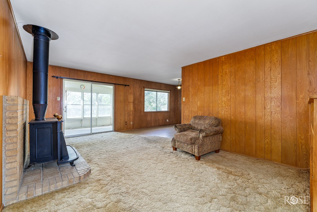 629 Cauley Lane Property Photo 7