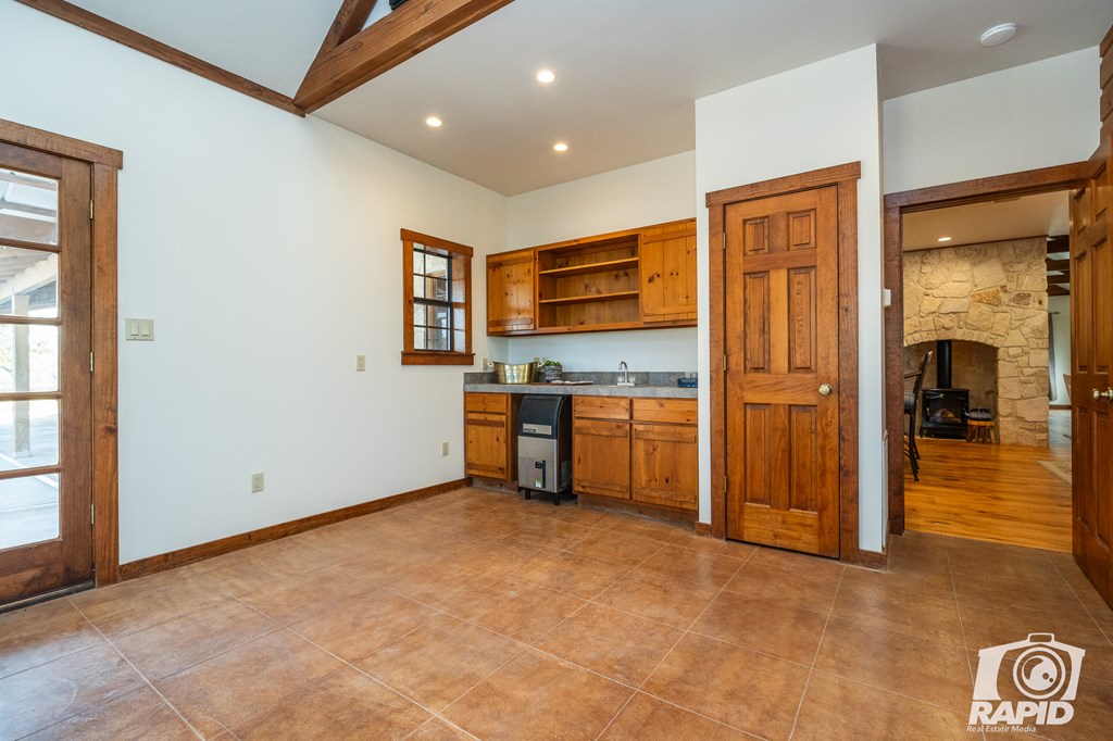 1806 Blackwood Rd Property Photo 20