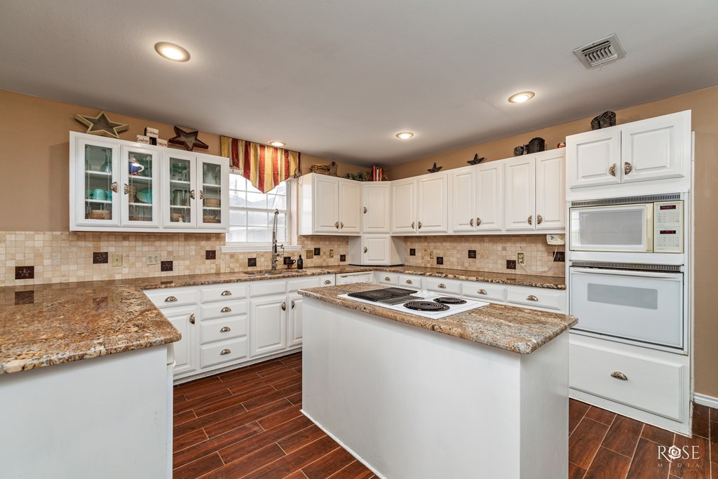 12713 Dove Creek Lane West Property Photo 11