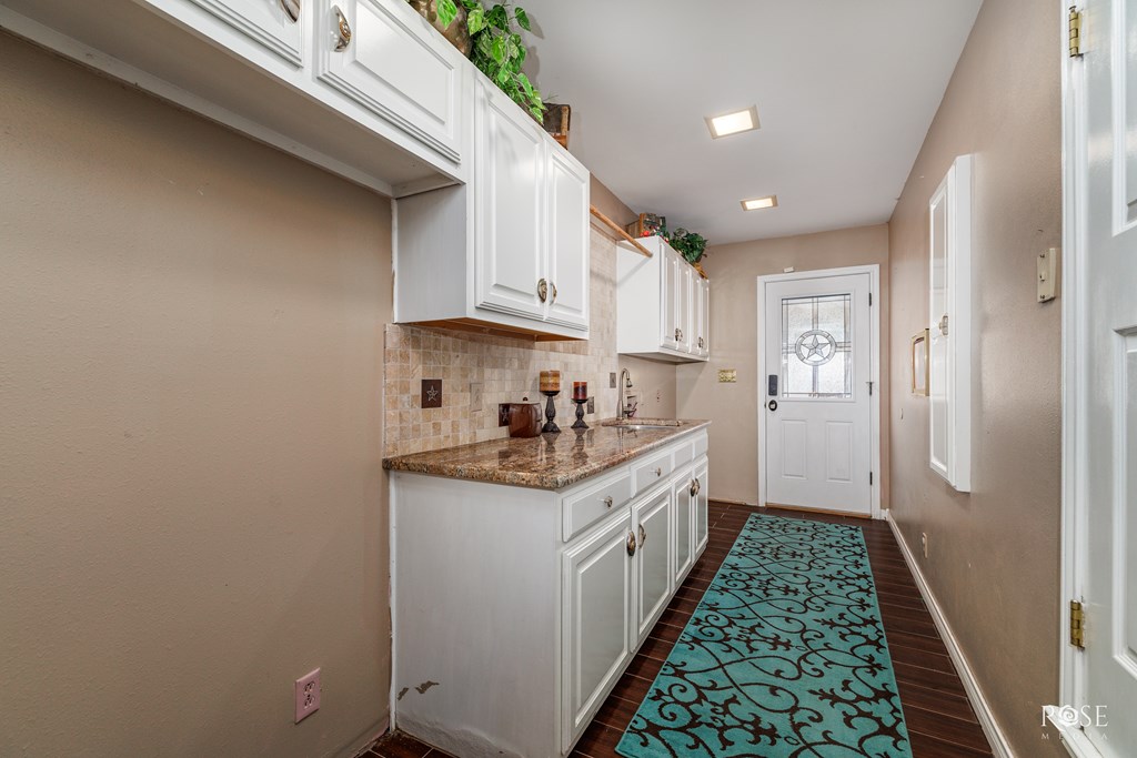 12713 Dove Creek Lane West Property Photo 31