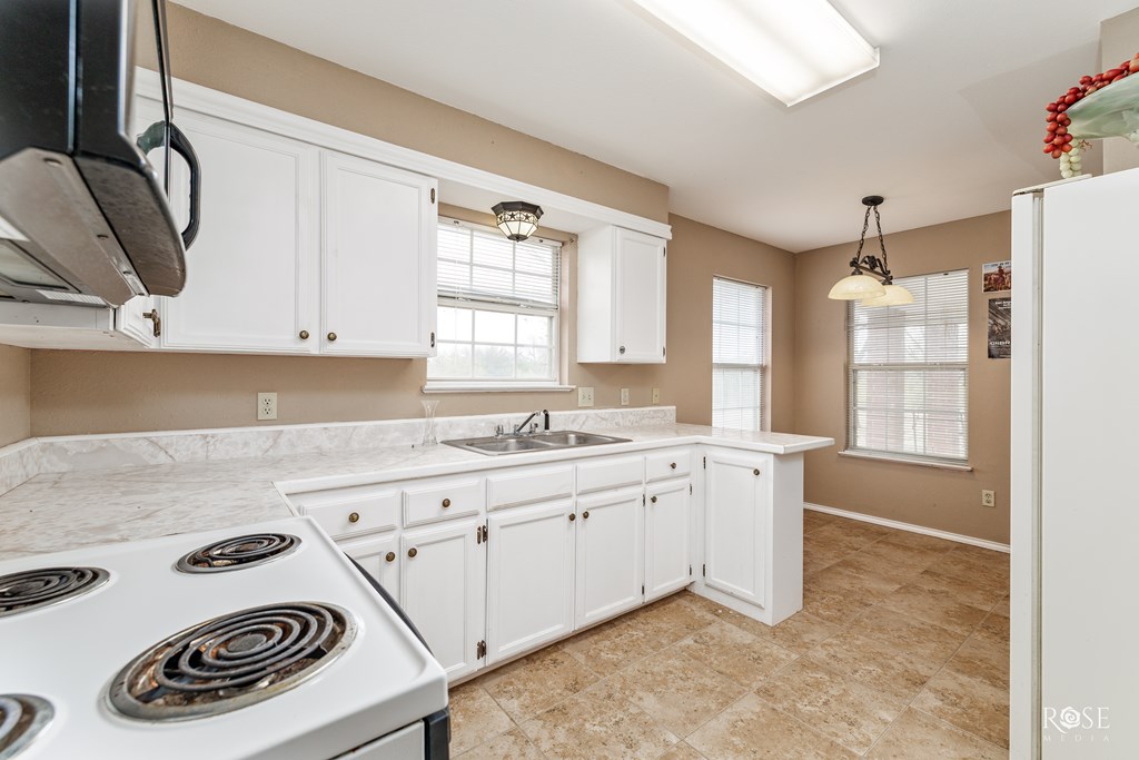 12713 Dove Creek Lane West Property Photo 35