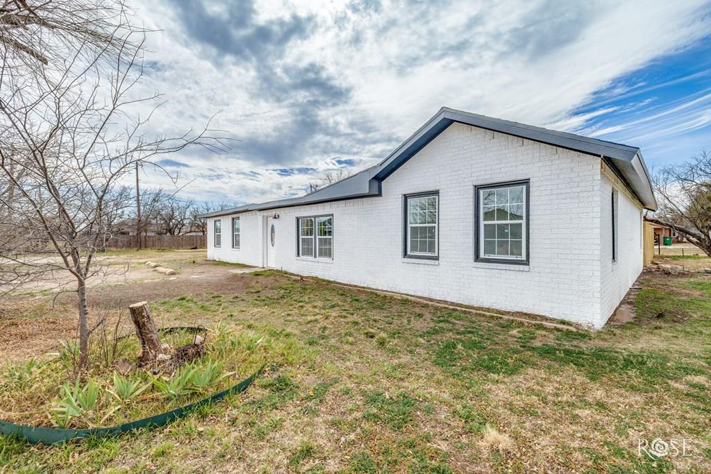 4815 Bowie St Property Photo 1