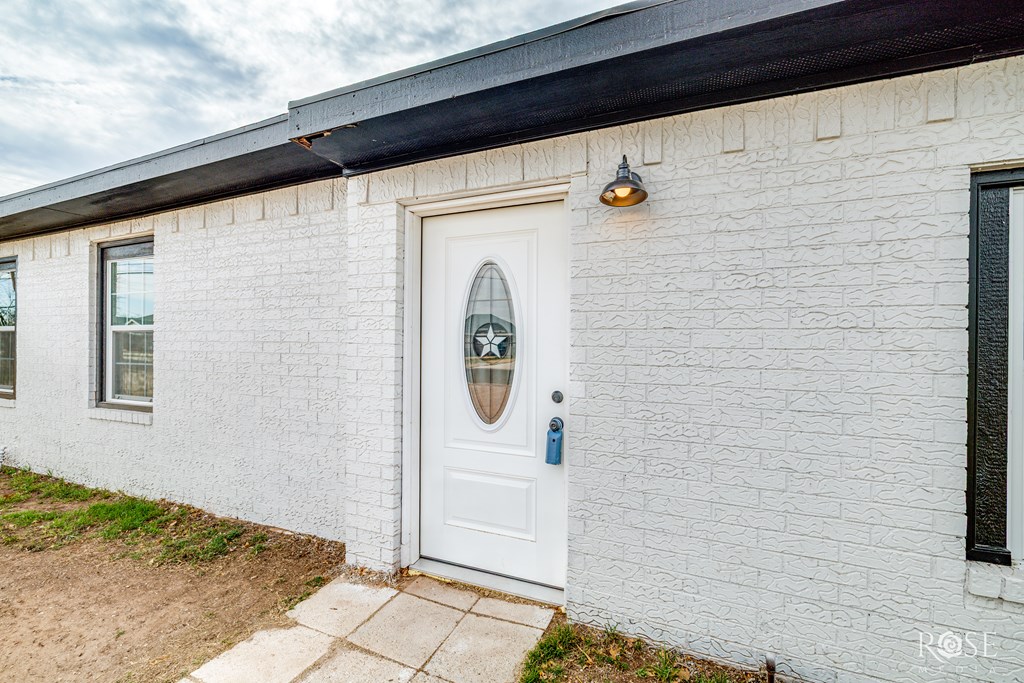 4815 Bowie St Property Photo 5