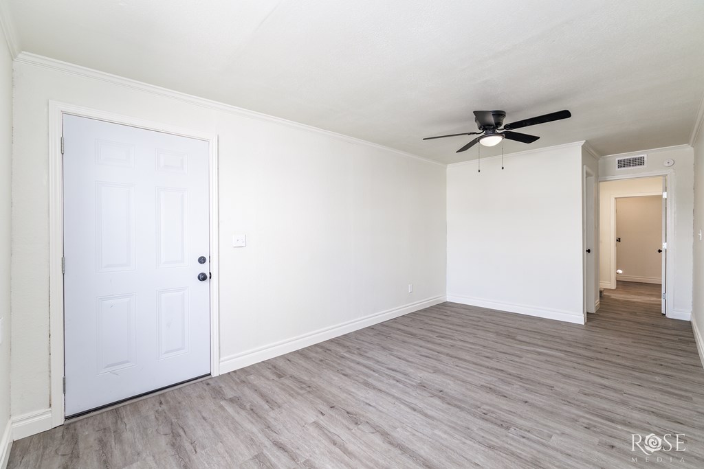 4815 Bowie St Property Photo 16