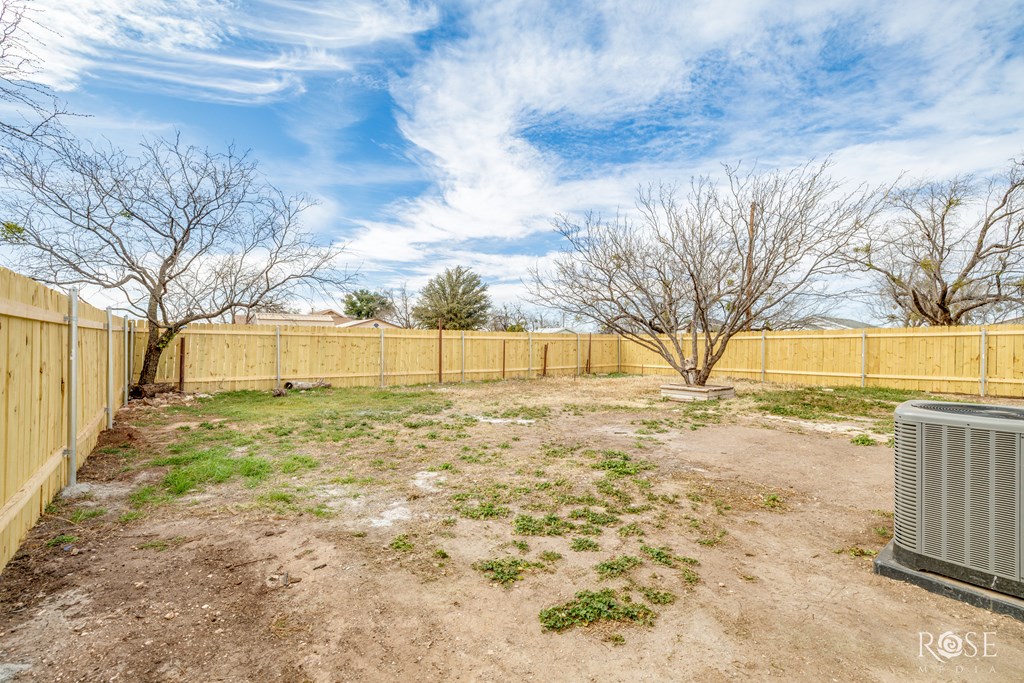 4815 Bowie St Property Photo 25