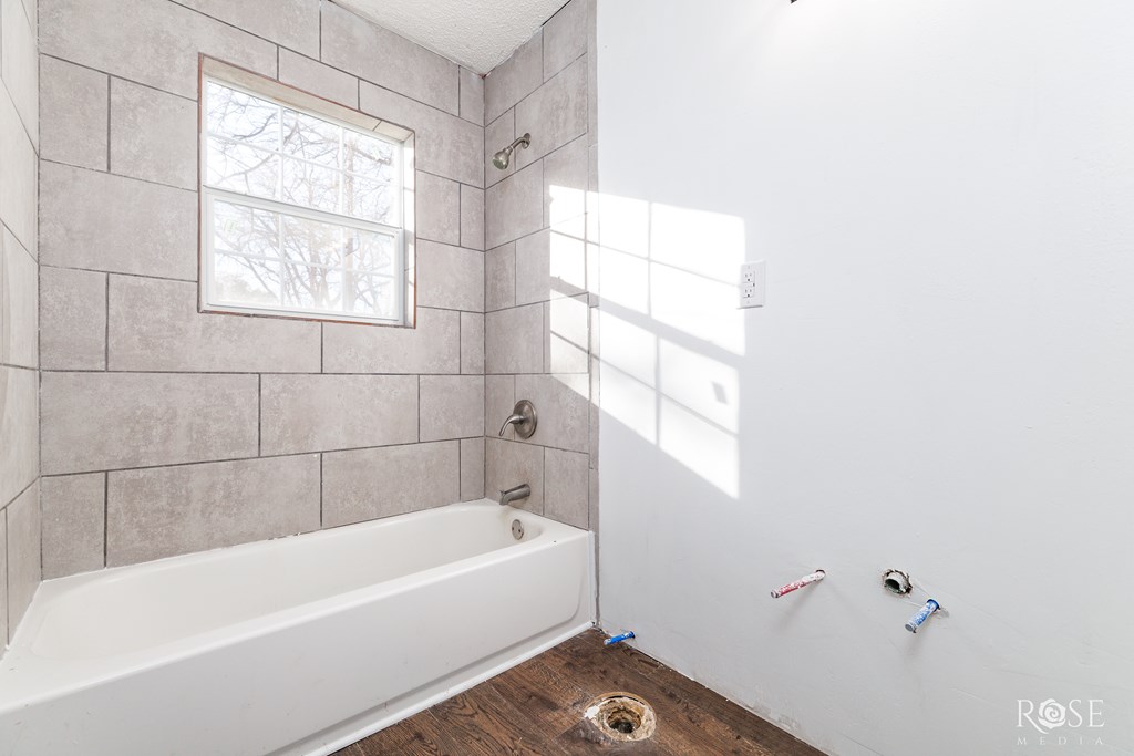 1611 Mission Ave Property Photo 15