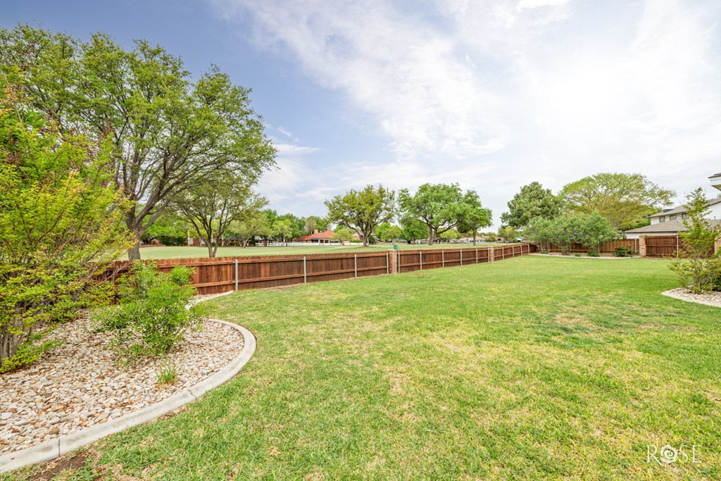 5517 Bentwood Dr Property Photo 40