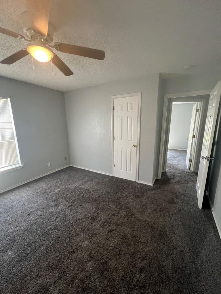 1209 S Bell St Property Photo 4